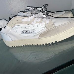 OFF WHITE 5.0